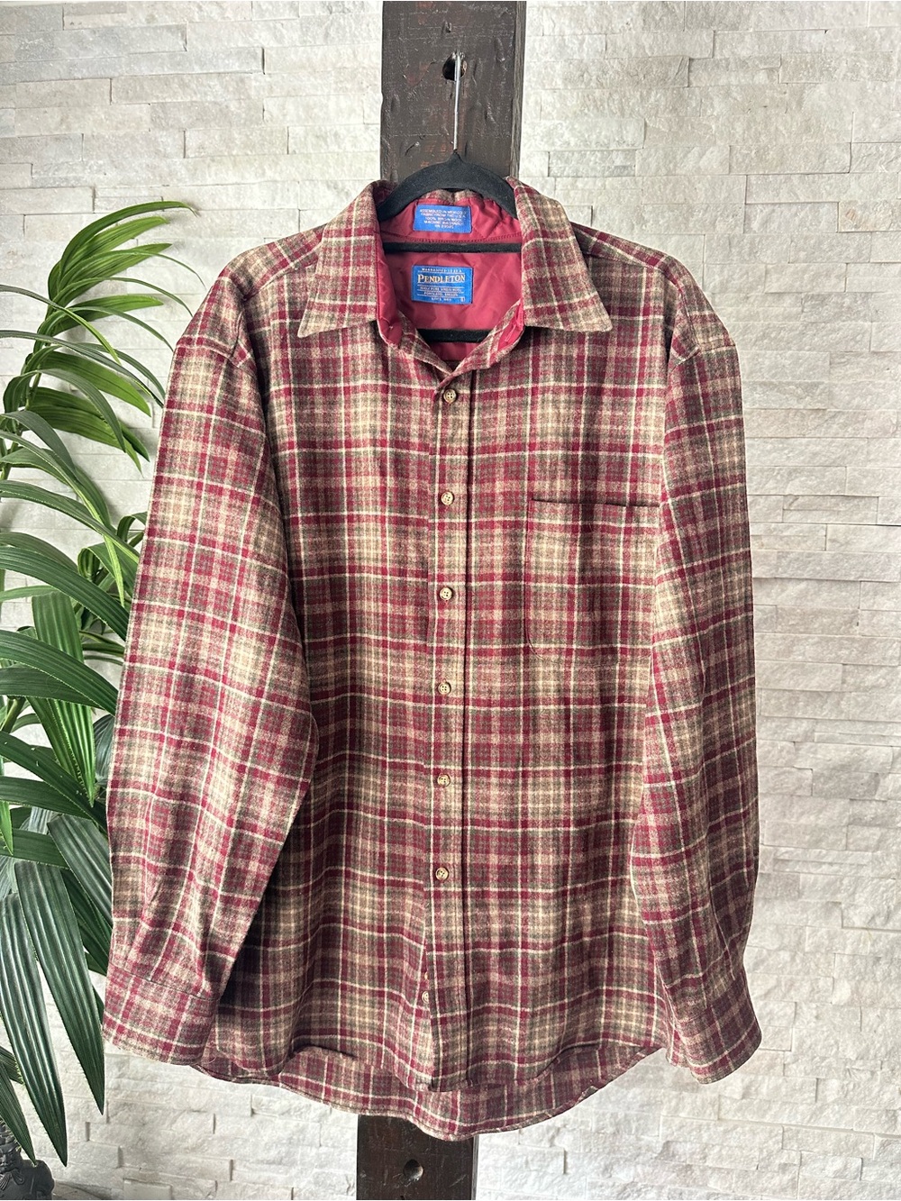 Pendleton 100% Wool Burgundy Red Green Tan Plaid Button-Up “Lodge Shirt” Size L